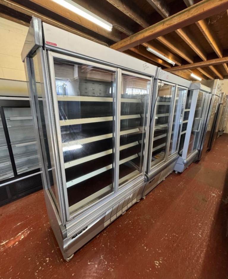 Commercial double door display fridge cafe shop restaurant takeaway 