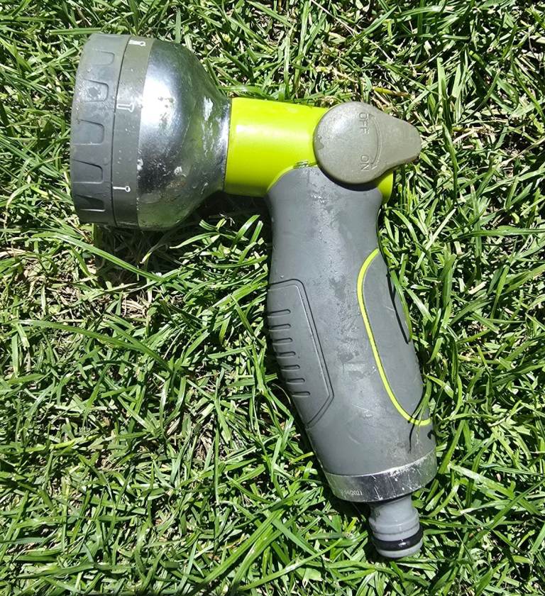 Gardenline Hose Pipe Water Nozzle Spray Gun 