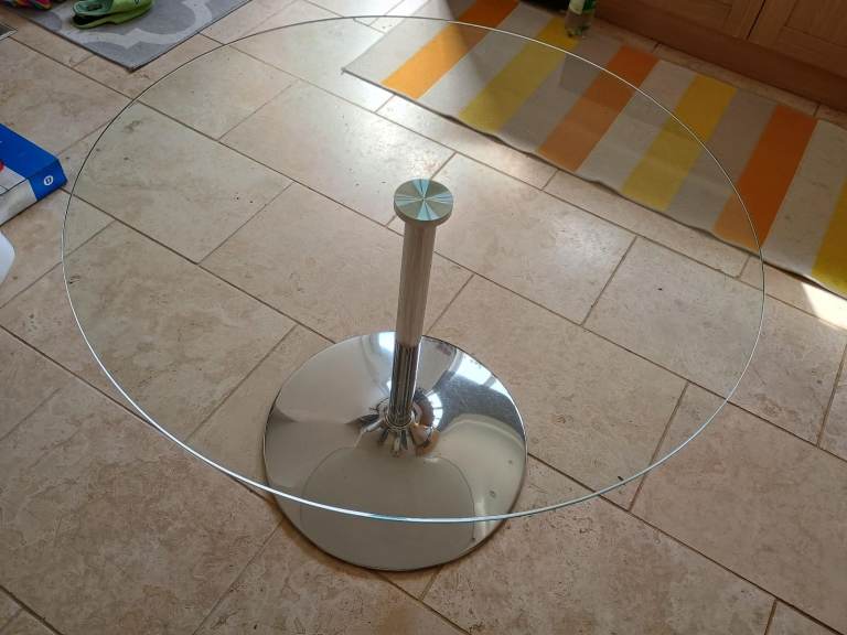 Glass Dining Table with Chrome Base – Good Condition