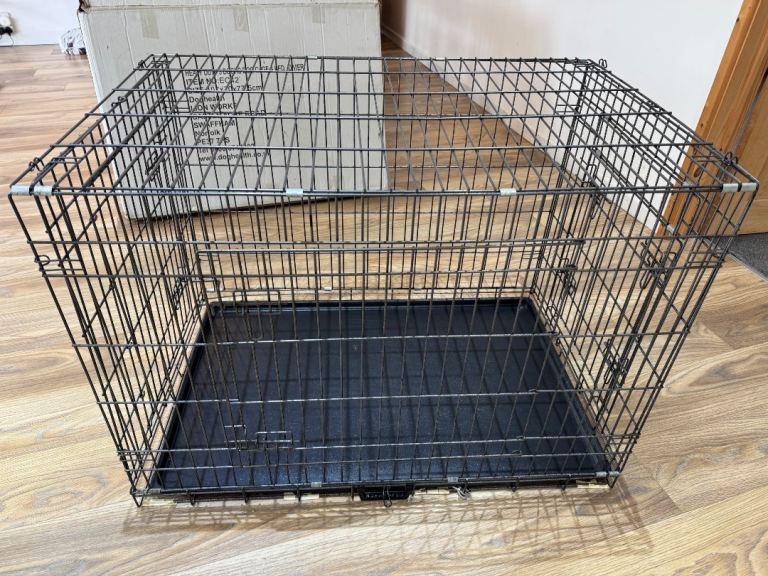 Heavy Duty 3-Door Dog Crate/Cage/bed