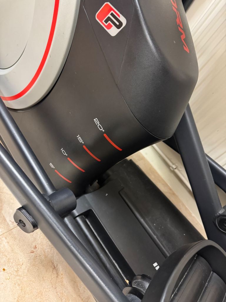 Cross trainer 