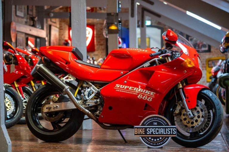 DUCATI 888 *Strada - Original Example*