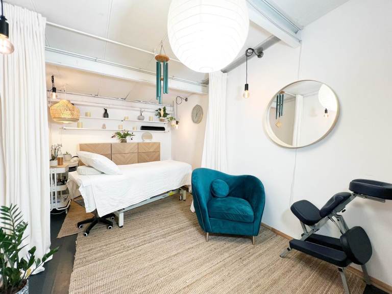 Beauty Room | Office | Creative Space | Therapist Room | Artist Studio in Hackney Wick E9