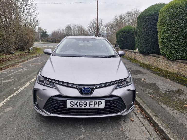 TOYOTA COROLLA 1.8 VVT-I HYBRID ICON (69 REG) 
