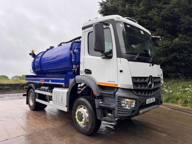 2018 18 Mercedes Arocs 1824 E6 4X4 2024 GK&N 2000gln vacuum tanker water re-fill