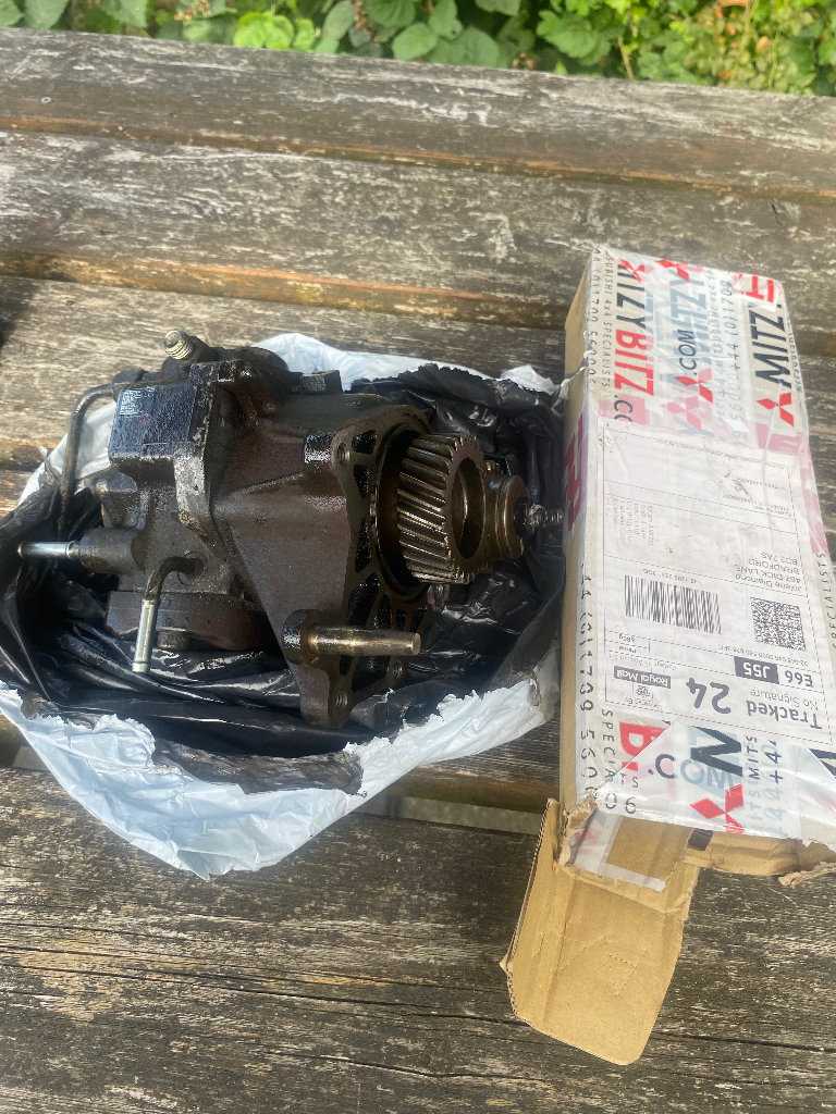 Mitsubishi Shogun 3.2 diesel pump 2007 -2014