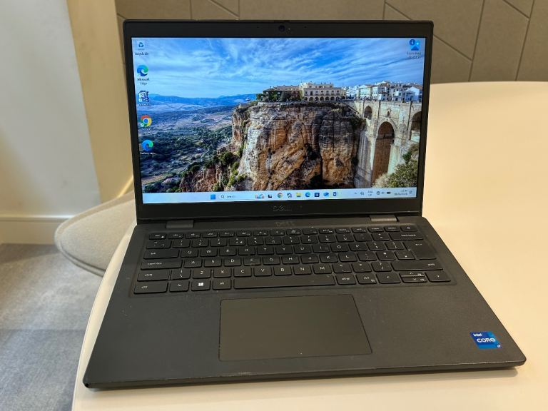 Dell Latitude 3420 - i7 11th Gen 16GB RAM 256GB SSD