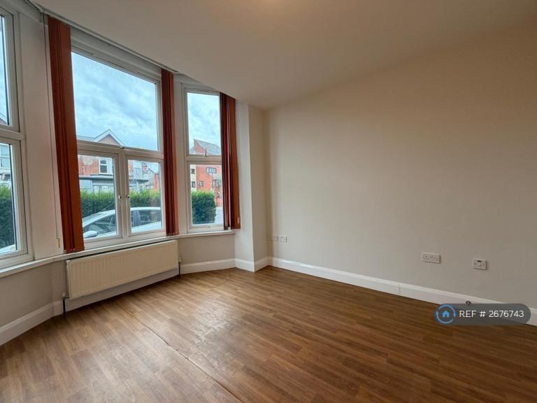 1 bedroom flat in Brigstock Road, Thornton Heath, CR7 (1 bed) (#2676743)