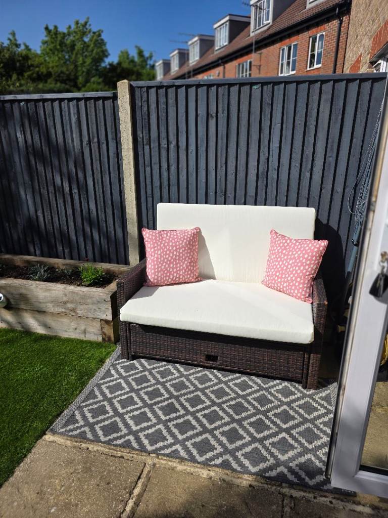 Brown Rattan Garden Patio Sofa with footstool – Good Condition