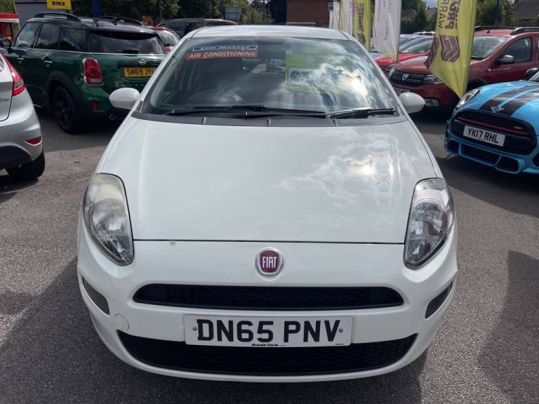 2015 65 FIAT PUNTO 1.2 POP + HATCHBACK 5DR PETROL EURO 6 (69 BHP)