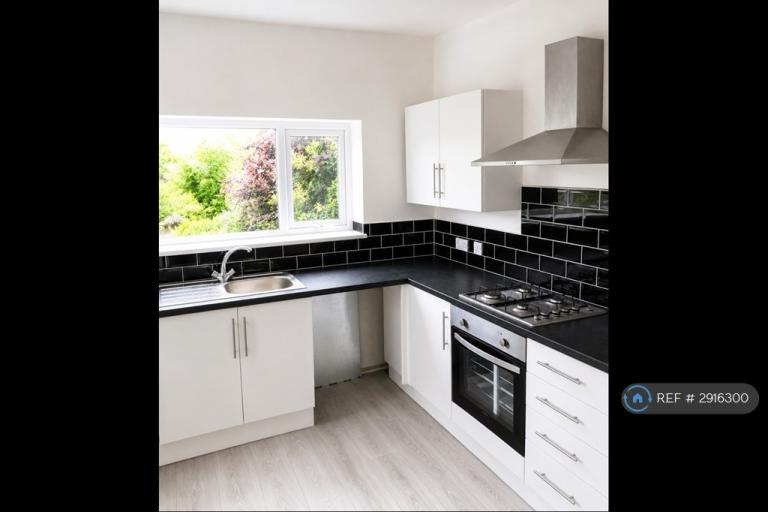 3 bedroom house in Longview Avenue, Rainhill, L35 (3 bed) (#2916300)