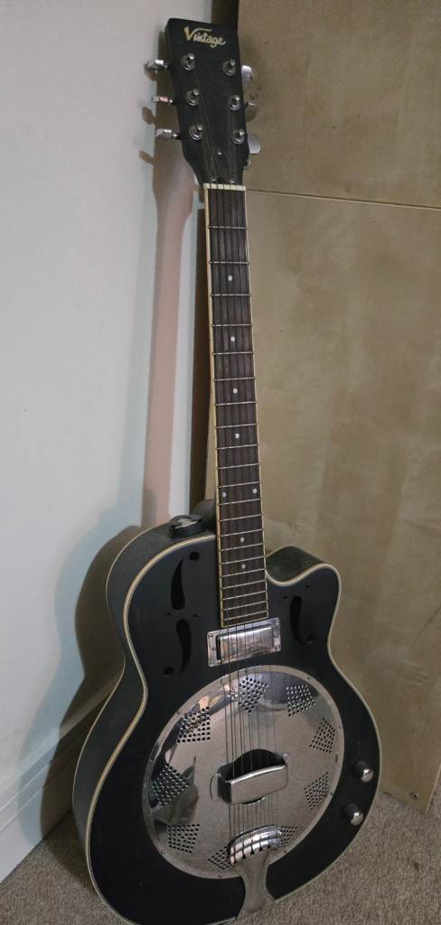 ****SOLD***Vintage Resonator Guitar – Black and chrome, fantastic condition 
