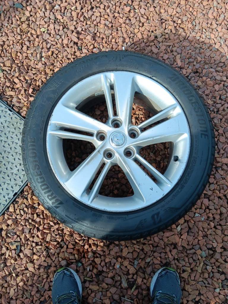 Vauxhall alloy wheel