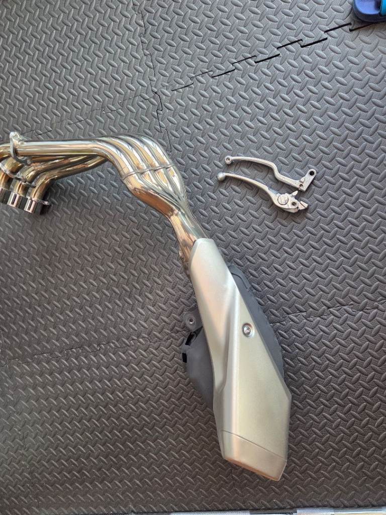 Exhaust Honda CBR650R 