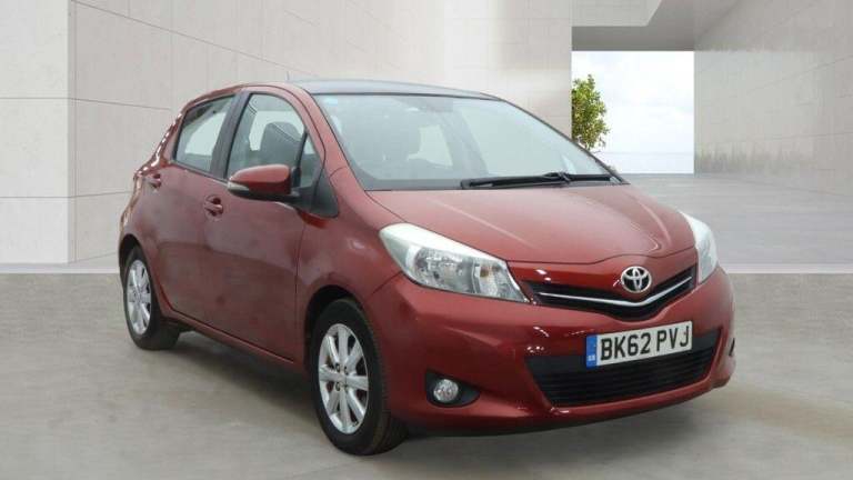  Toyota Yaris 1.33 Dual VVT-i T Spirit Multidrive S Euro 5 5dr Petrol Automatic