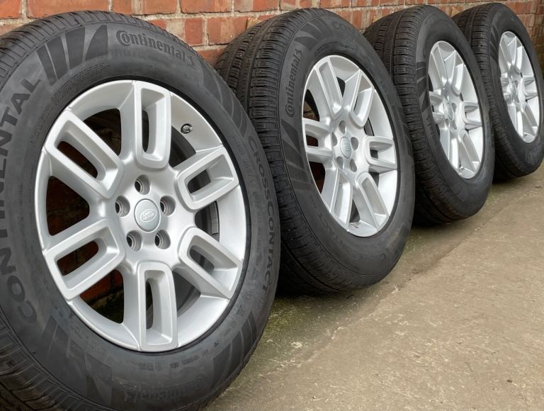 4 x Land Rover Defender 19” Silver Alloy Wheels L663 6010 Tyres 255/65/19 Set 8J