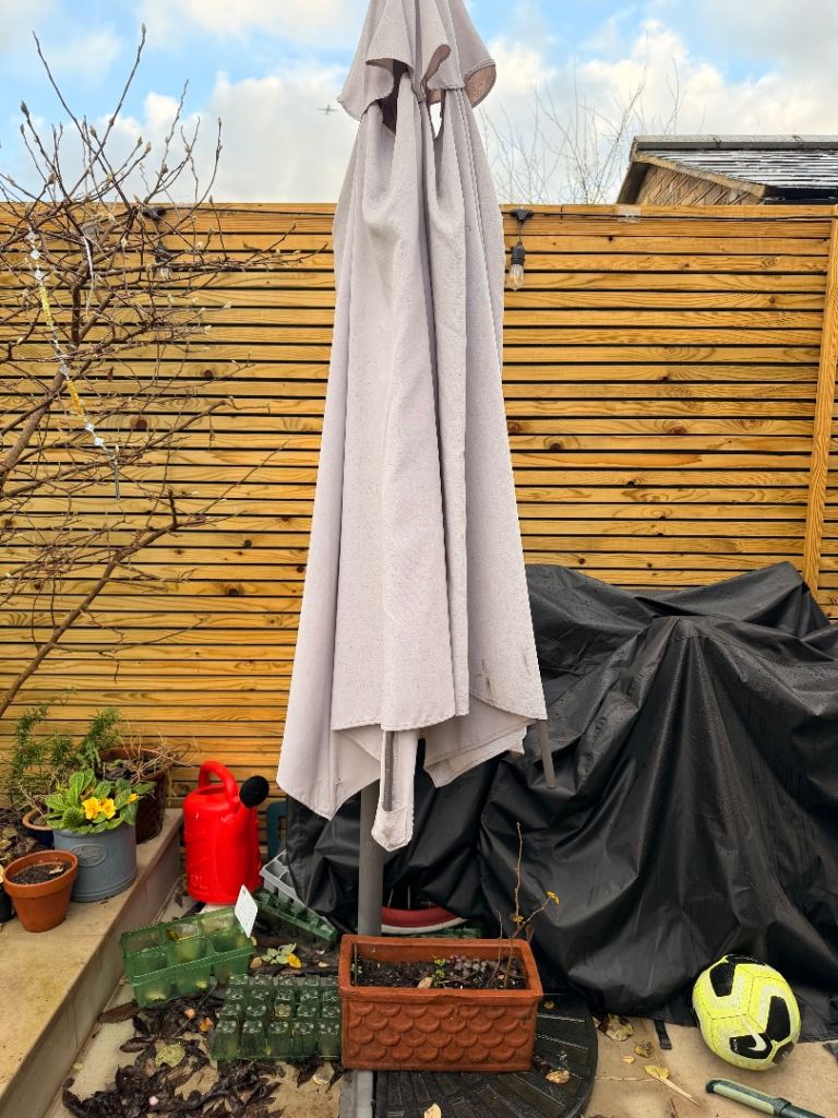 FREE garden parasol with weights for base