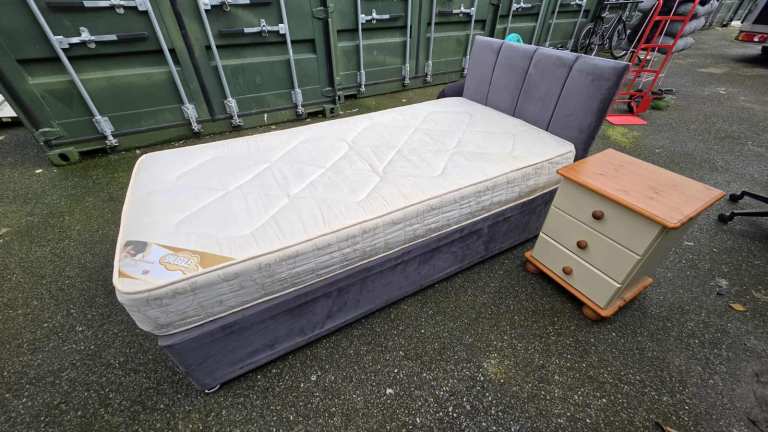 single bed with mattress