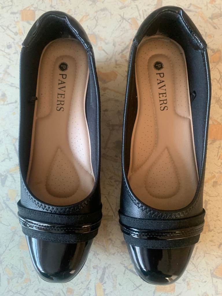 Pavers Black Flat Shoes – As Good As New