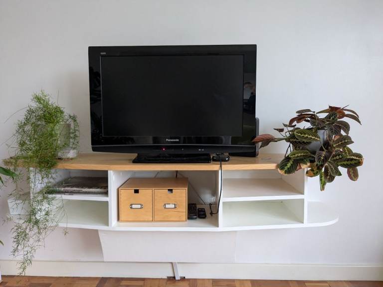 image for Panasonic tv 32" 