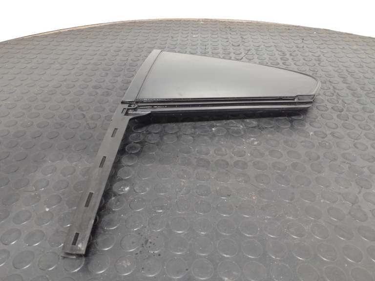 Jaguar I-Pace Quarter Light Window Glass N/S 2017-2023 Rear Lh