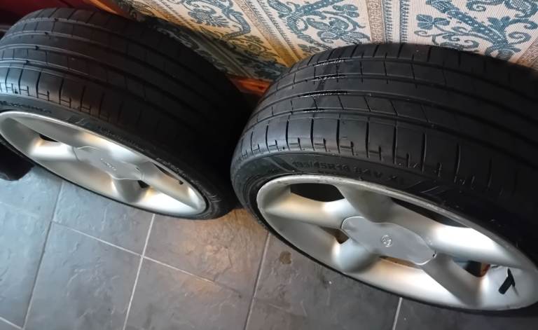 ALLOY WHEELS MK1 MONDEO OR ESCORT GREAT CONDITION SIZE 195/45R 16 84V XL 