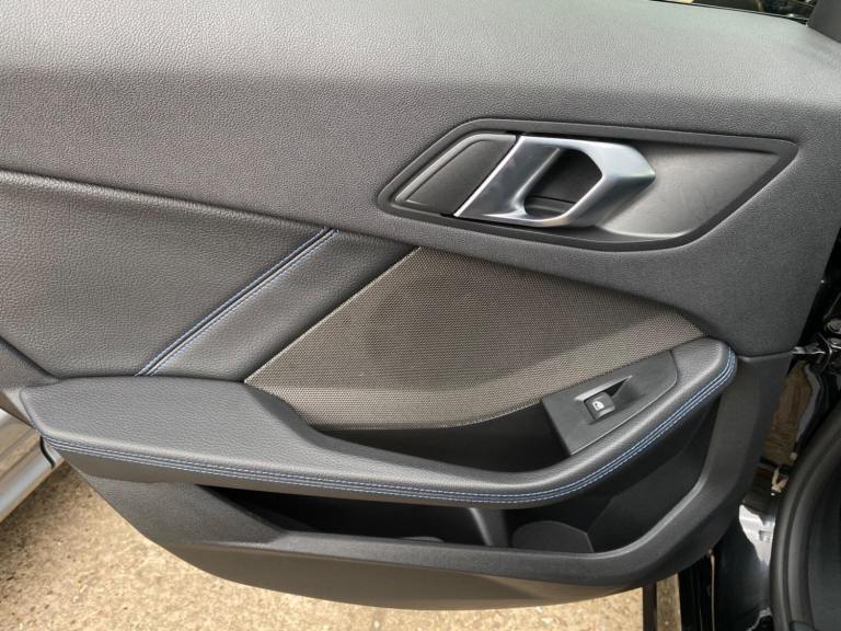 2023 BMW 1 Series 2.0 M135i Auto xDrive Euro 6 (s/s) 5dr HATCHBACK Petrol Automatic