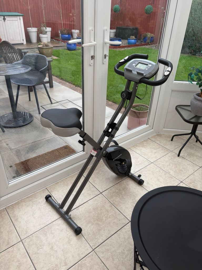 Exercise bike (folding)