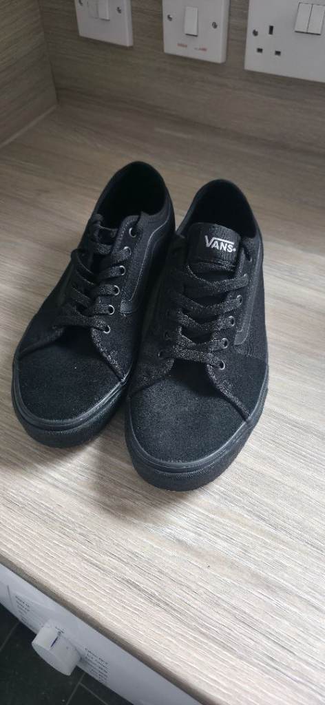 Vans Filmore Decon size 11 trainers 