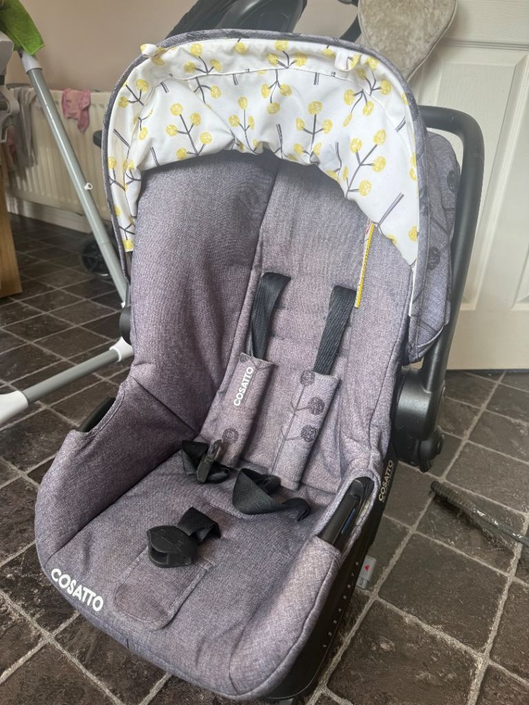 Cosatto car seat 