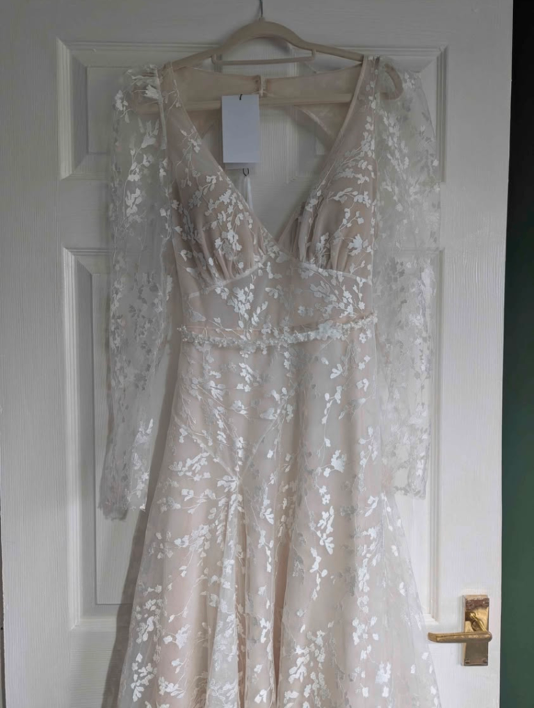 Esty new wedding dress
