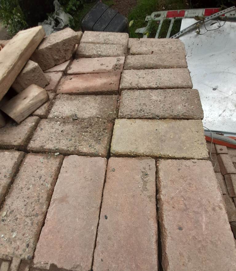 Used red monoblock bricks