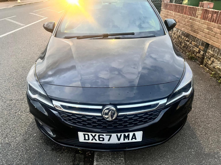 Vauxhall, ASTRA, Hatchback, 2017, Manual, 1598 (cc), 5 doors