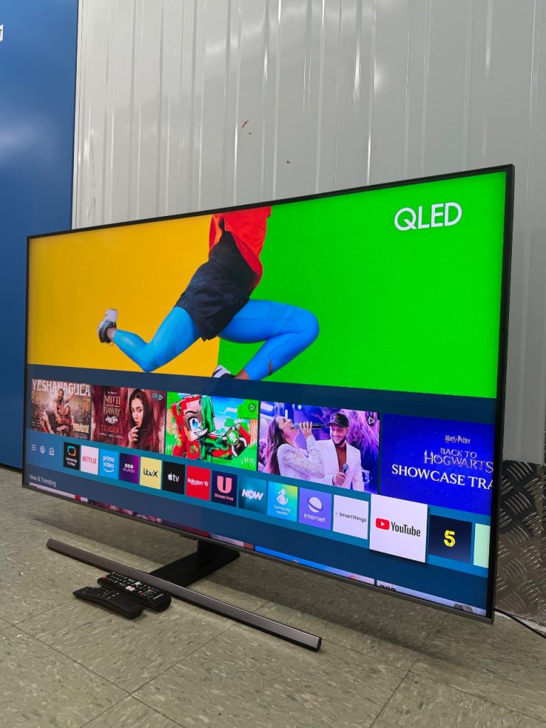 LIKE NEW Samsung QLED 55 Inch 4K UHD Smart TV – 120Hz | HDMI 2.1 | VRR | QE55Q75