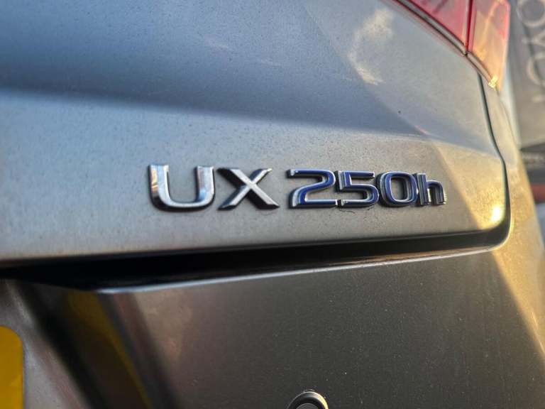 2019 Lexus UX 250h 2.0 Takumi 5dr CVT SUV Hybrid Automatic