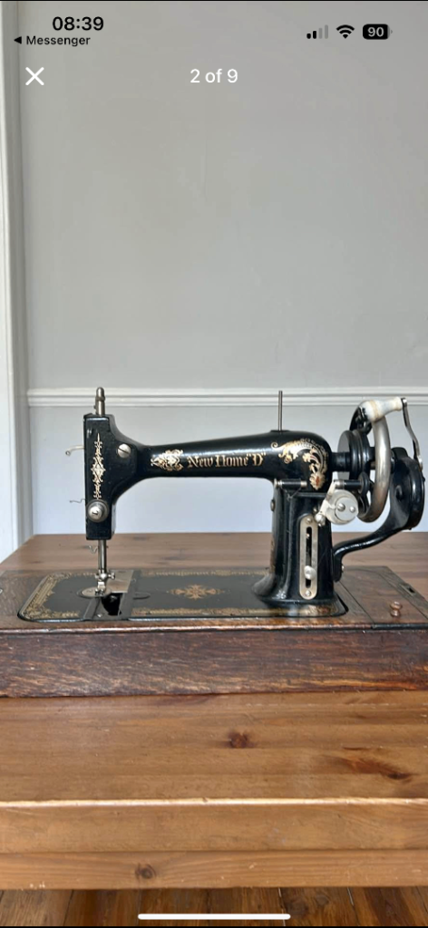Vintage new home d sewing machine highly collectible 