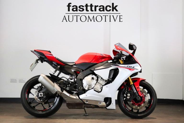 Yamaha YZF R1 2cr 2016 - BEAUTIFUL CLEAN EXAMPLE 