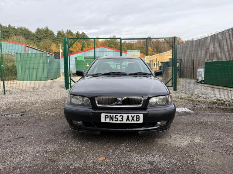 2003 Volvo S40 1.8 S 4dr [122bhp] SALOON PETROL Manual