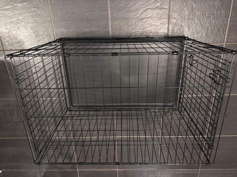 Dog cage / crate