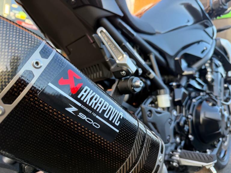 2025/75 reg Kawasaki Z900 performance naked motorcycle ex demo only 126 miles