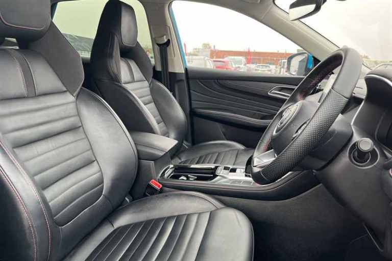 2024 MG MG HS 1.5 T-GDI 16.6kWh Trophy SUV 5dr Petrol Plug-in Hybrid Auto Euro 6 (s/s) (2 SUV Hyb...