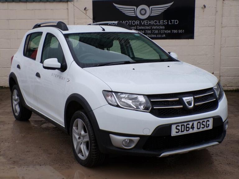 2014 Dacia Sandero Stepway dCi Laureate Hatchback Diesel Manual