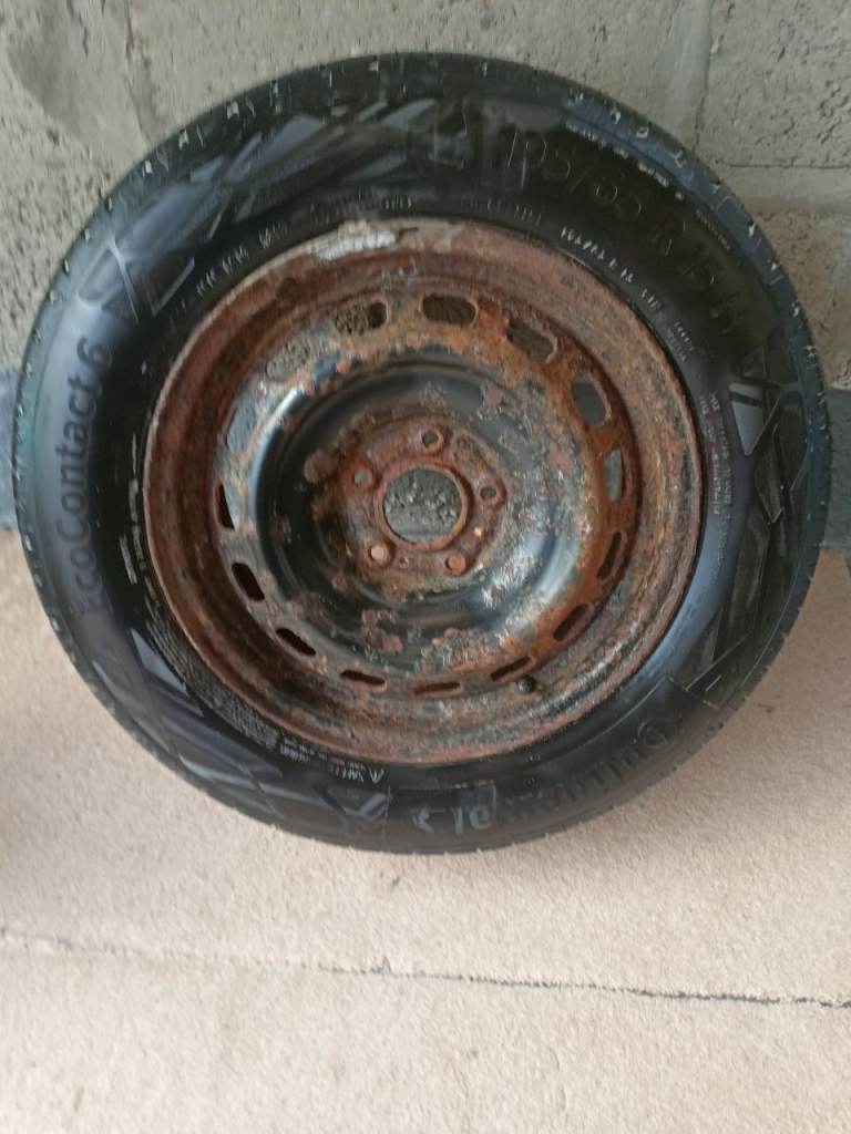 Peugeot Commercial Tyre /Wheel - 2020 plate
