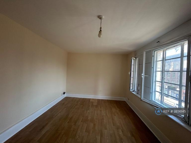 1 bedroom flat in London Road, Leicester, LE2 (1 bed) (#2856145)