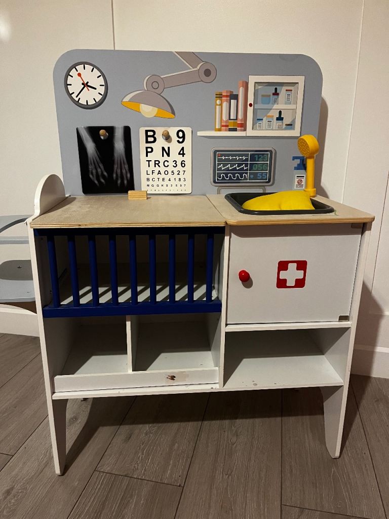 image for Kids Play Vet Clinic 