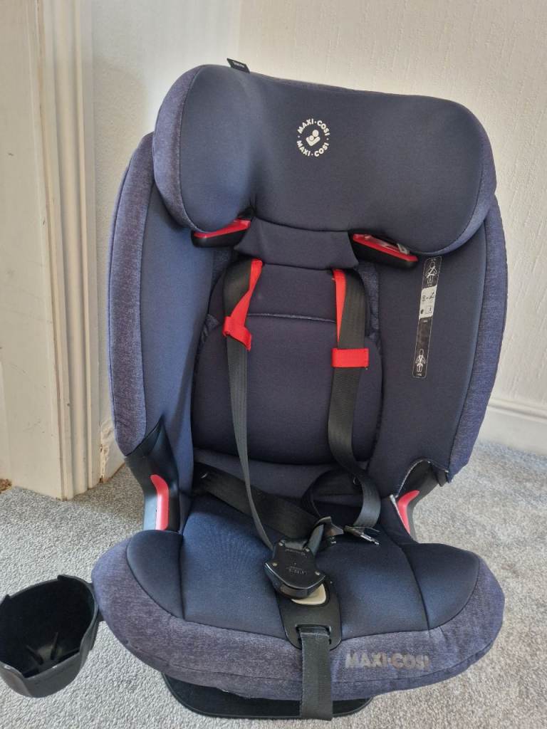 Maxi-Cosi Car Seat - Navy Blue, Good Condition