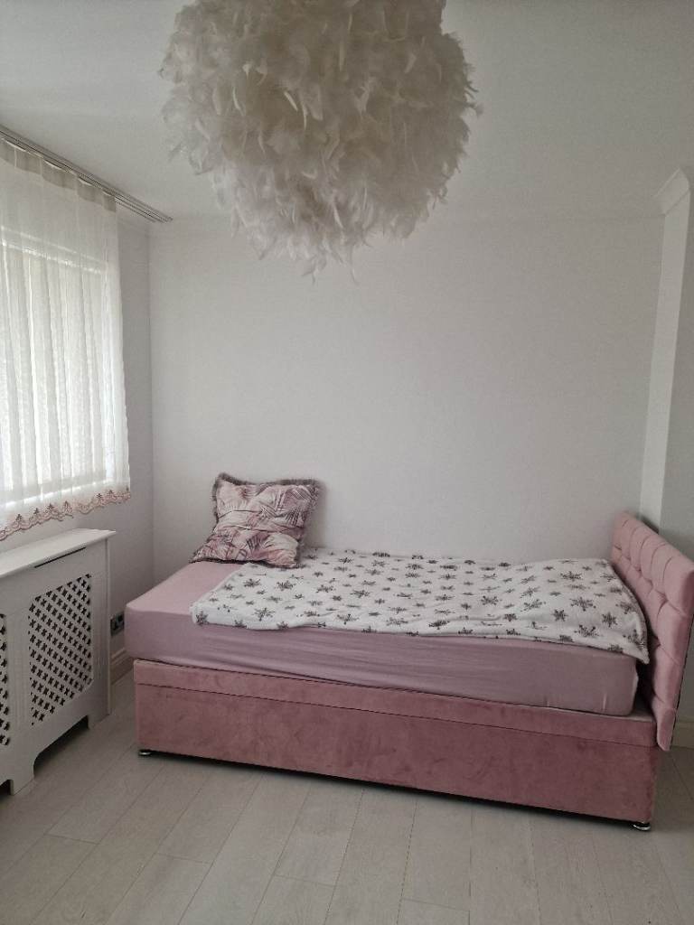 Medium double room