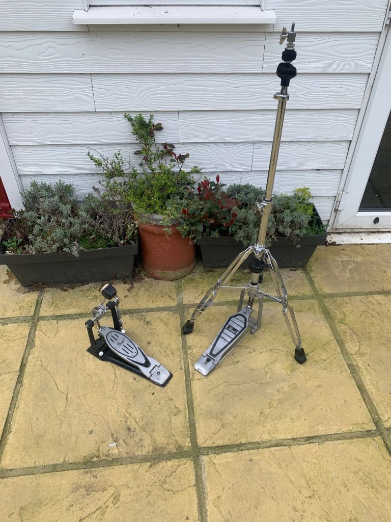 PEARL HI-HAT H-800W AND BASS DRUM PEDAL P-900