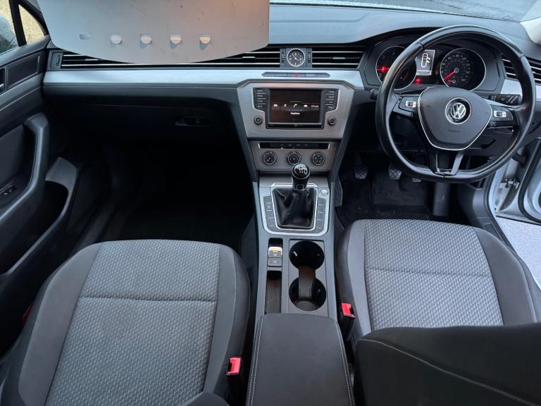 2015 Volkswagen Passat S TDI BLUEMOTION TECHNOLOGY Estate Diesel Manual