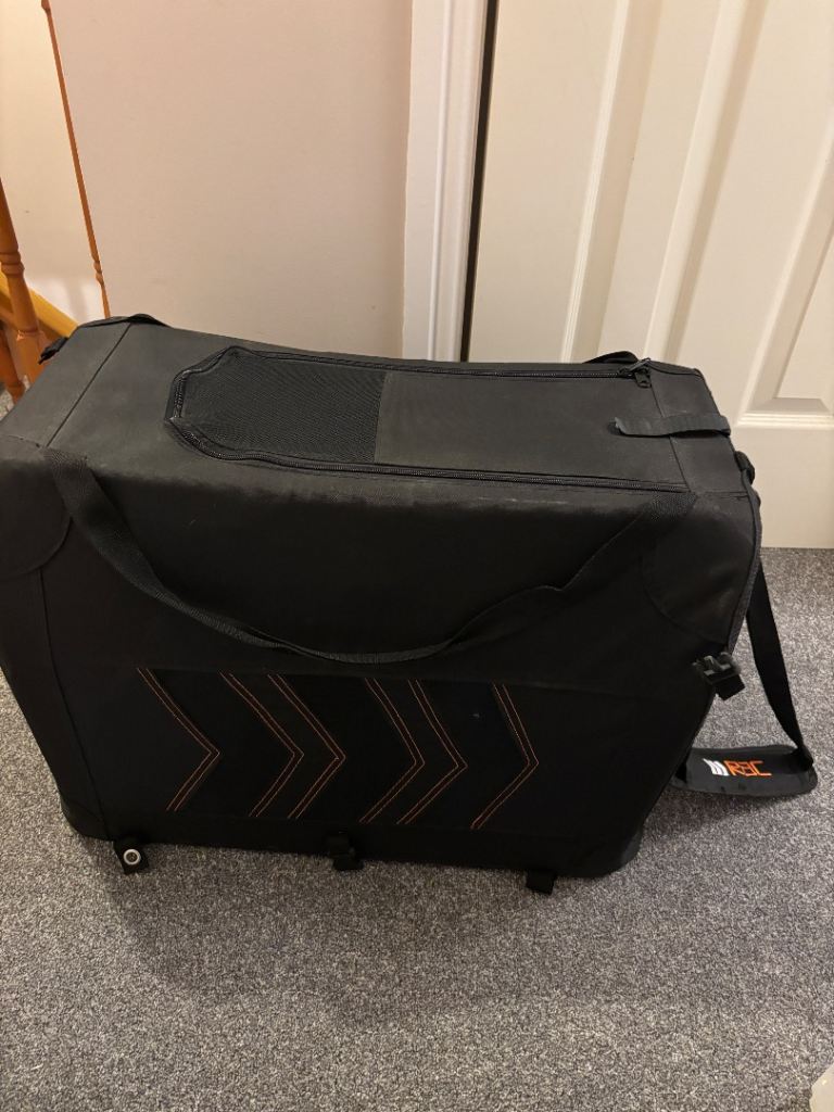 image for Pet carrier small/medium animals 